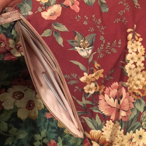 Brand New Furla Wristlet - med mauve w/ gold - Picture 5 of 8